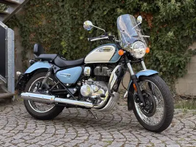 Royal Enfield Meteor 350 AURORA BLUE