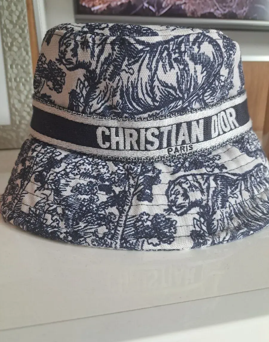 Klobouček Christian Dior