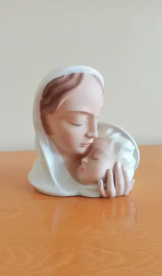 Porcelánová soška Madona s dítětem – Pirken-Hammer
