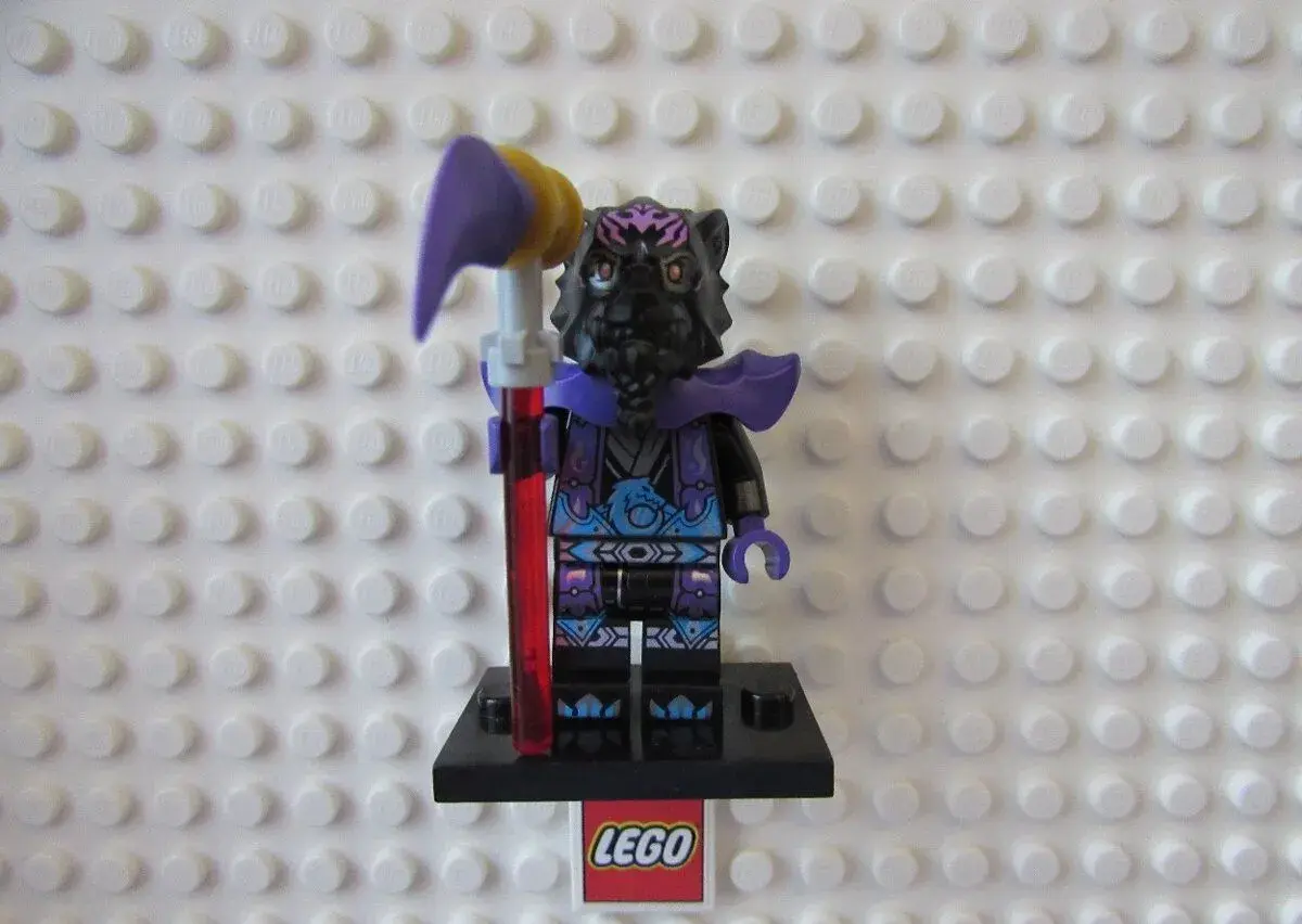 LEGO Minifigurka njo0862 Lord Ras - Dark Purple Armor