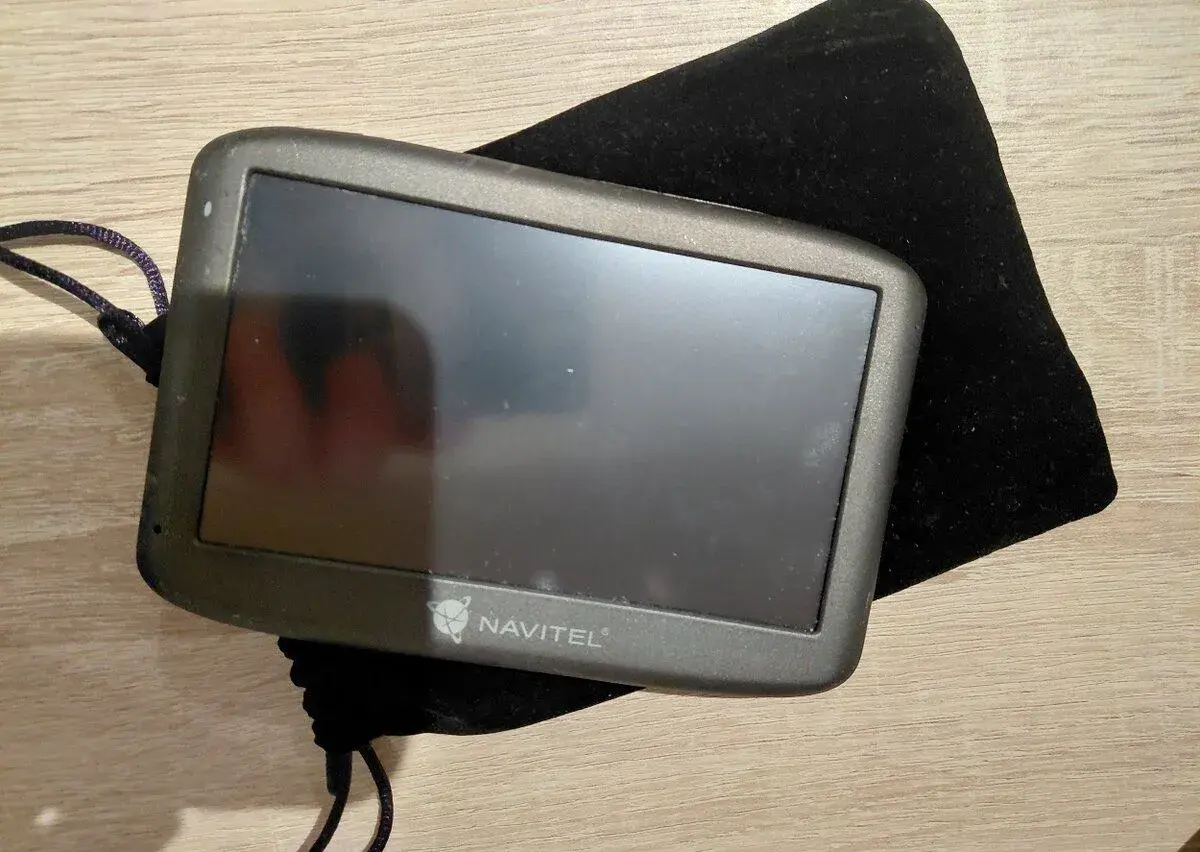 Navigace NAVITEL E505