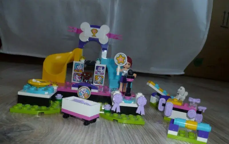 Lego Friends 41300 Soutěž štěňátek