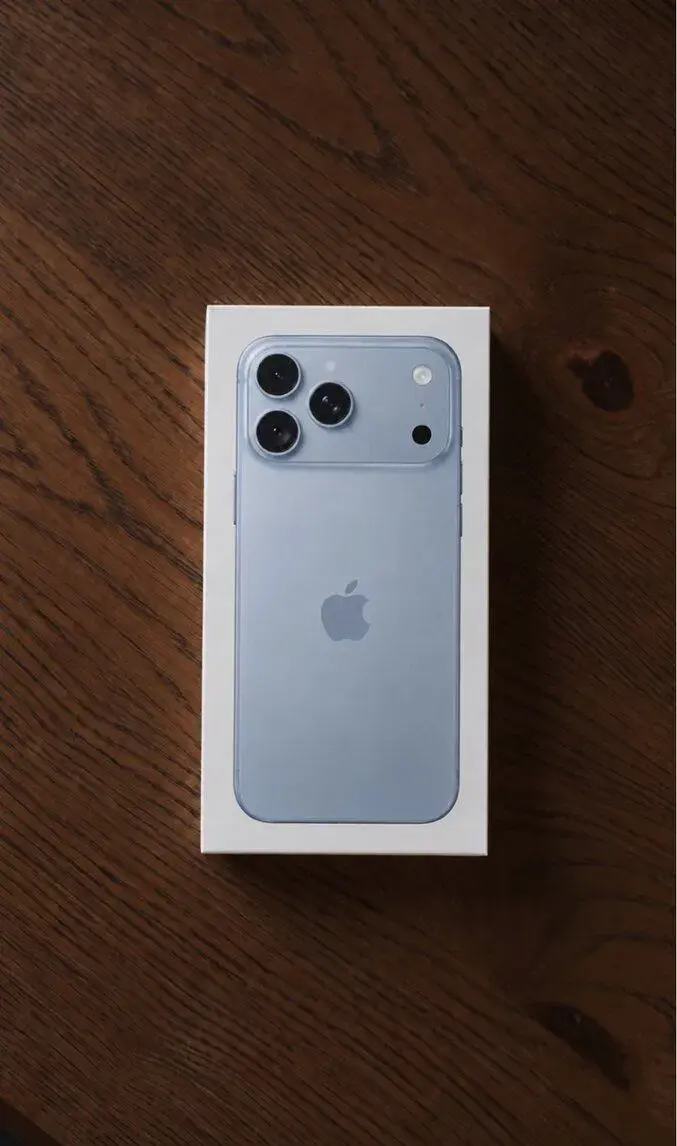 iPhone 18 Pro Max 256GB - Glacier