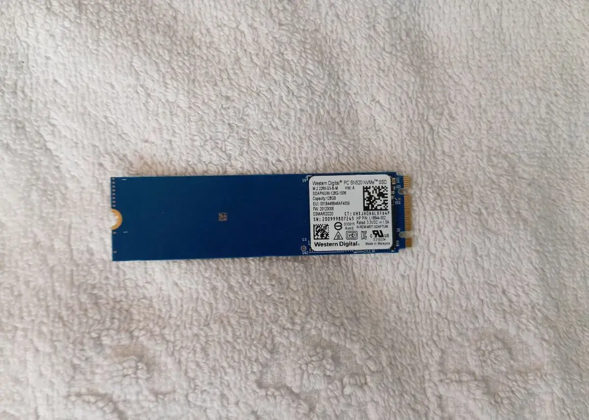 SSD disk M.2 NVMe 128GB Western Digital.