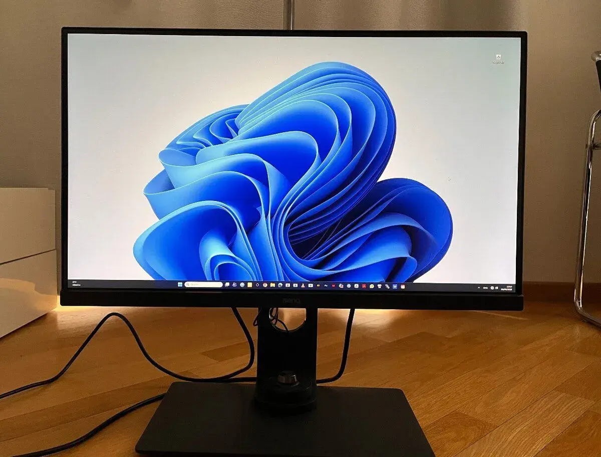 BenQ SW270C, 27", 2560 × 1440