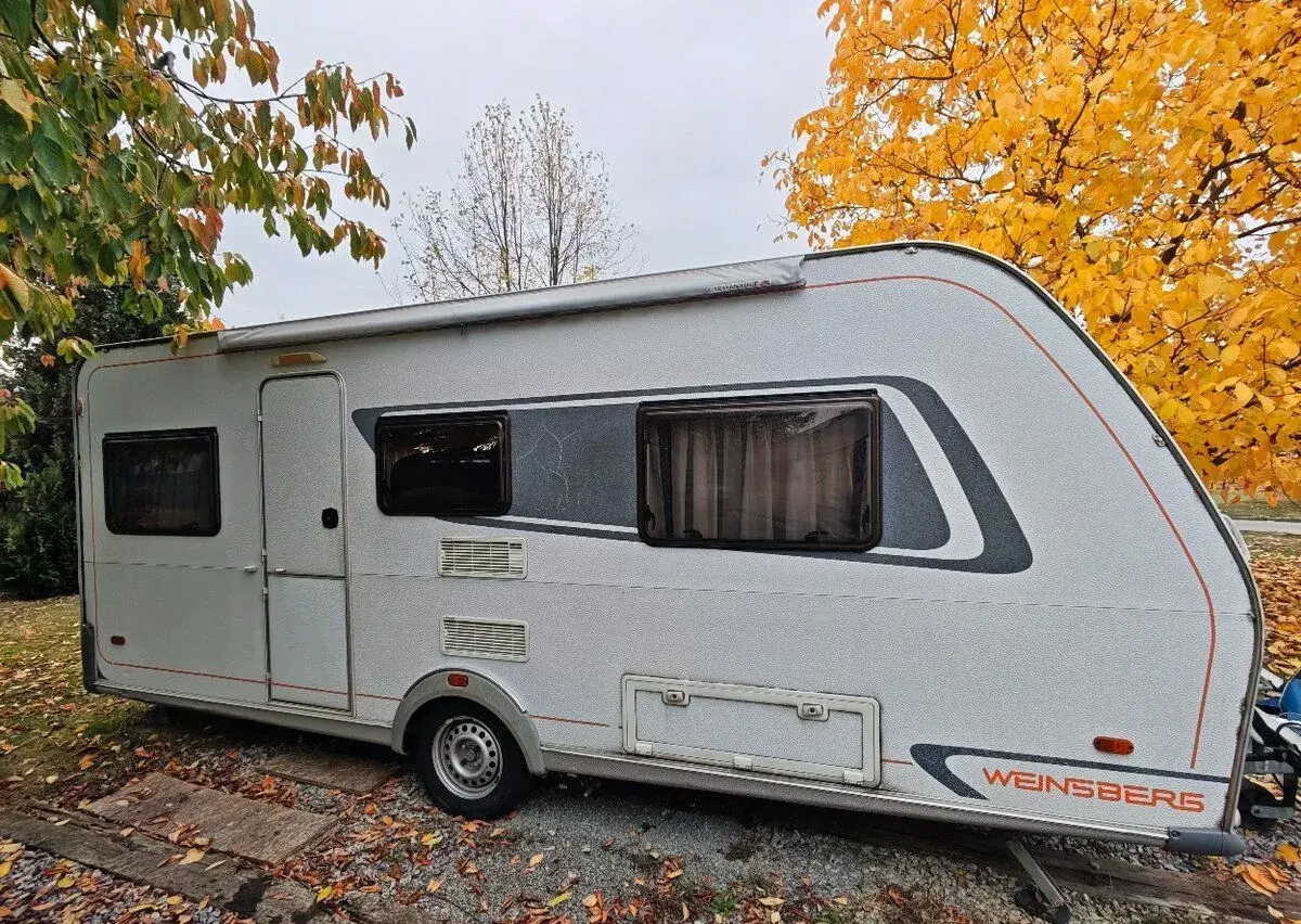 obytný karavan WEINSBERG KWE/4 - r.v. 2012