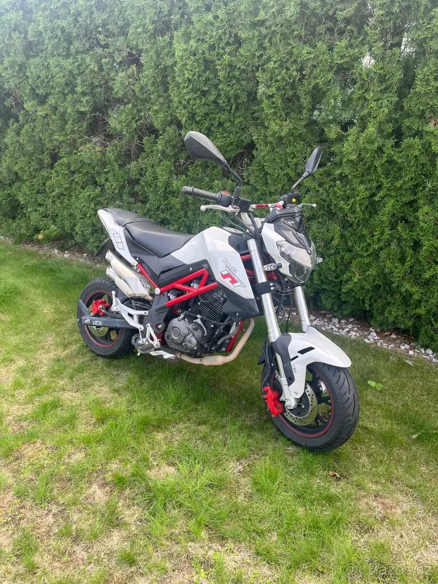 Benelli tnt 125