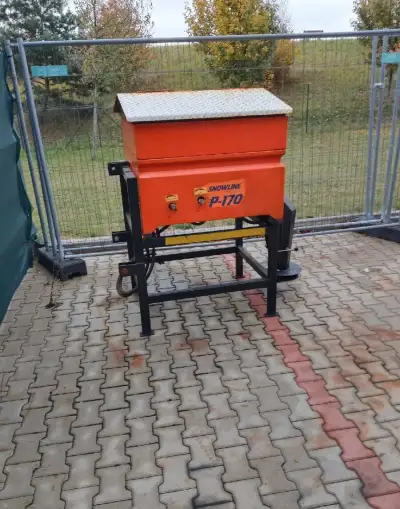 Sypač za traktor (komunální)