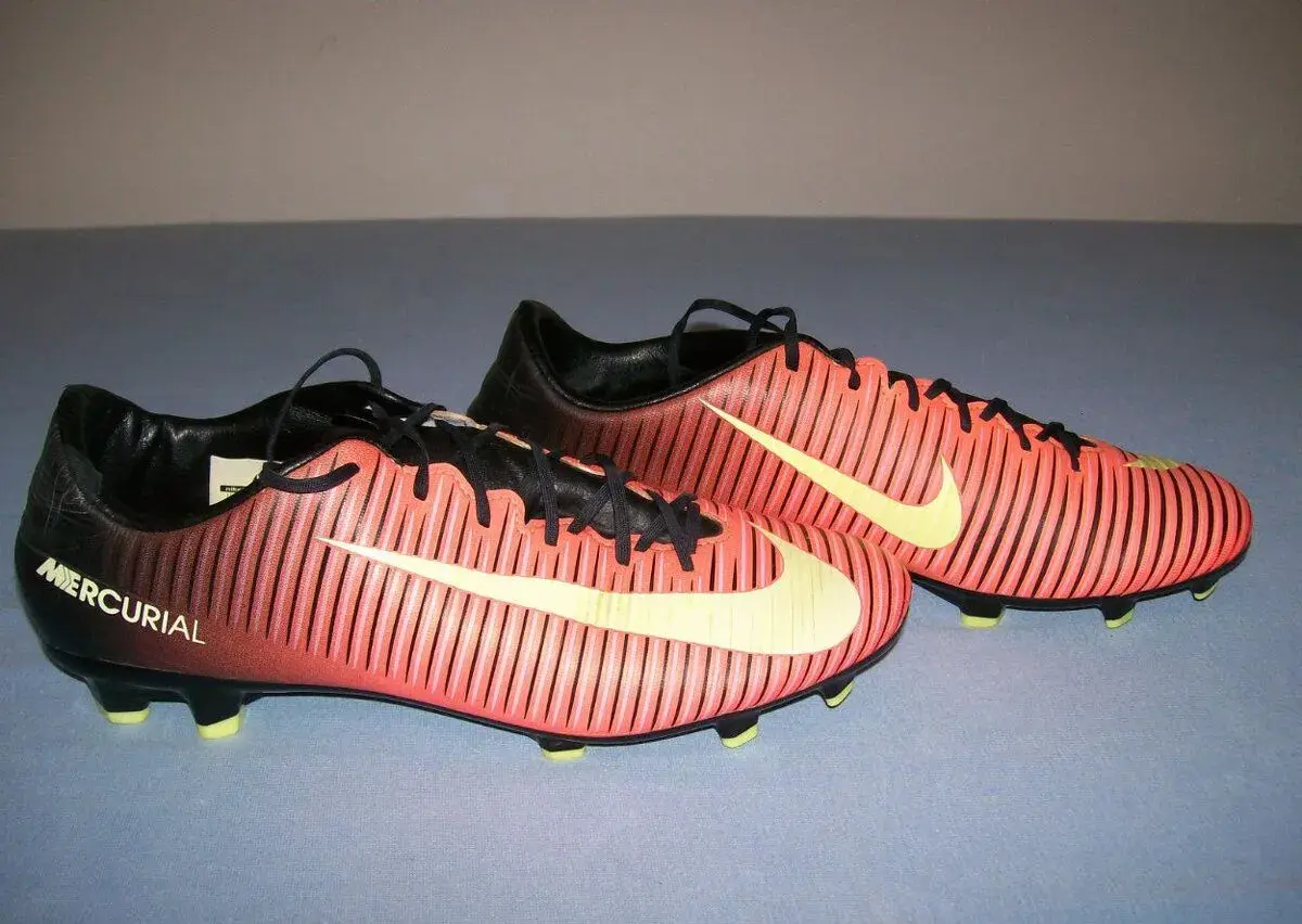 Kopačky NIKE MERCURIAL - č. 40,5