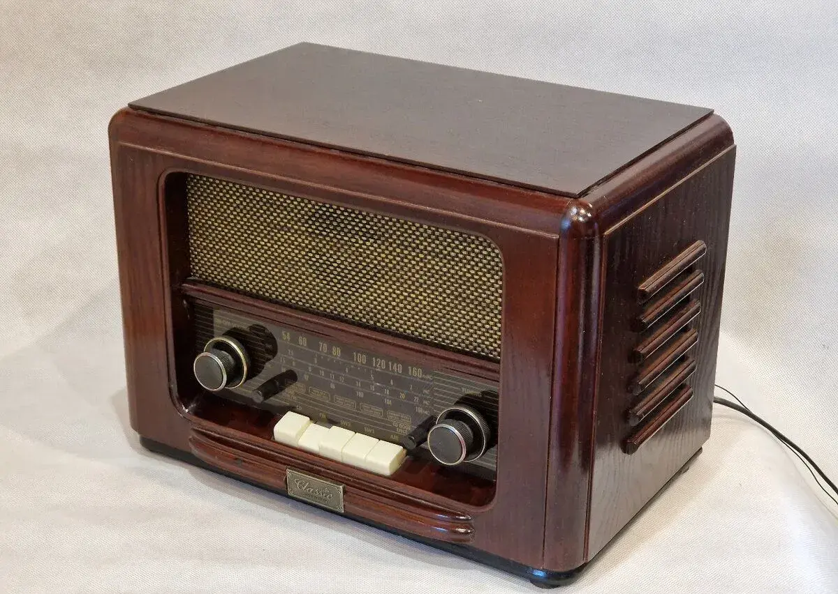 Retro rádio s CD SOUNDMASTER