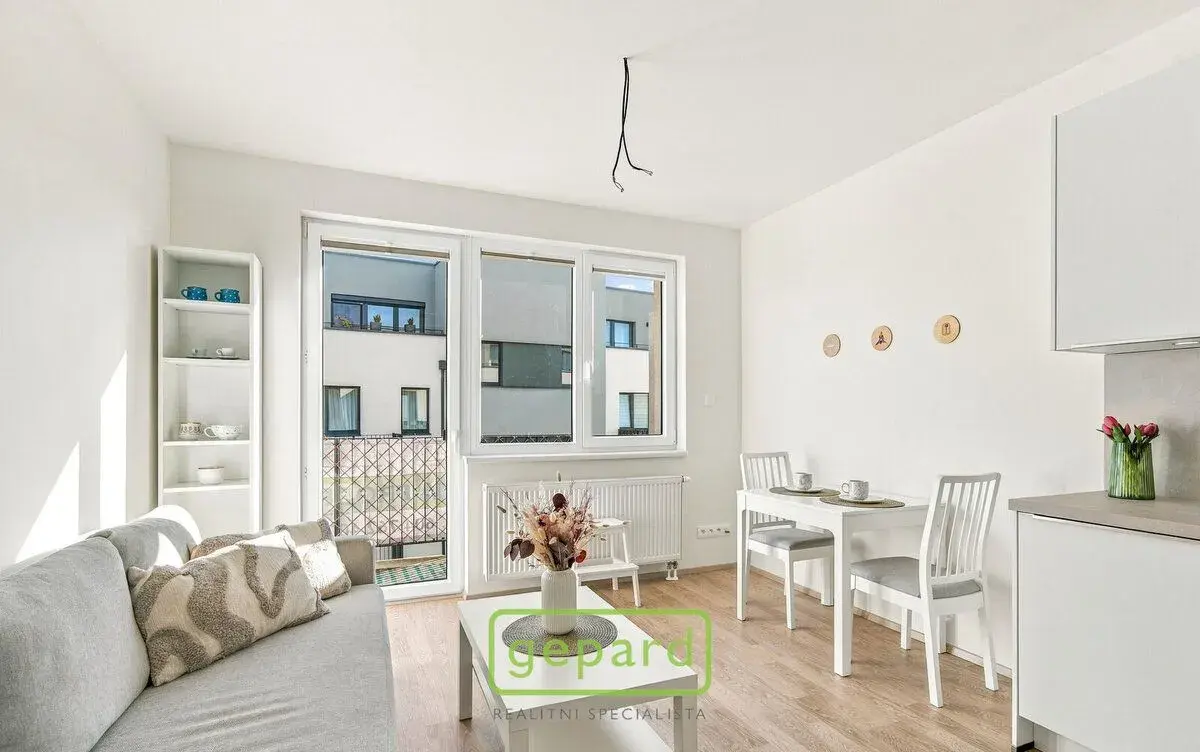 Prodej bytu 2+kk, 35,7 m², balkon 11,6 m², garážové stání, n