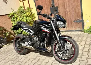 Triumph Street Triple 765 RS