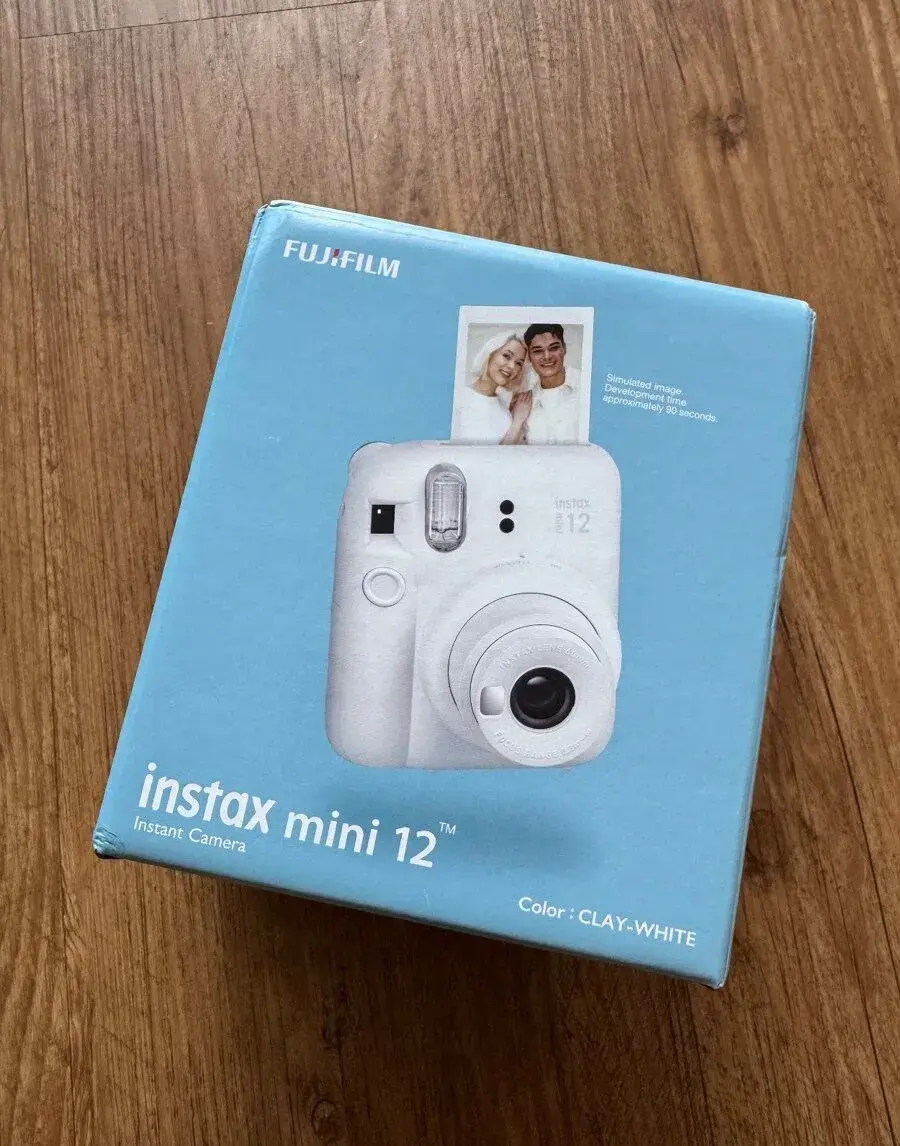 Instax mini 12 Clay White