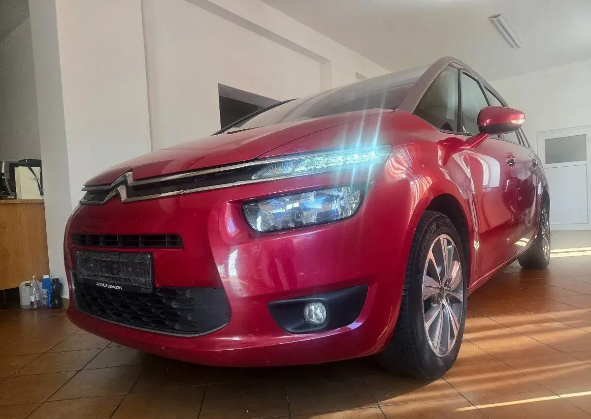 Citroën C4 – 2015, 233 000 km