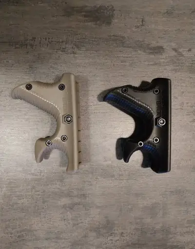 NOVÝ - MCS Nightstrike Diamondback Angled Foregrip (EMF100)