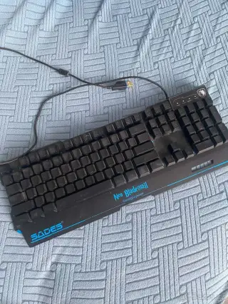 Herní klávesnice Neo Blademail