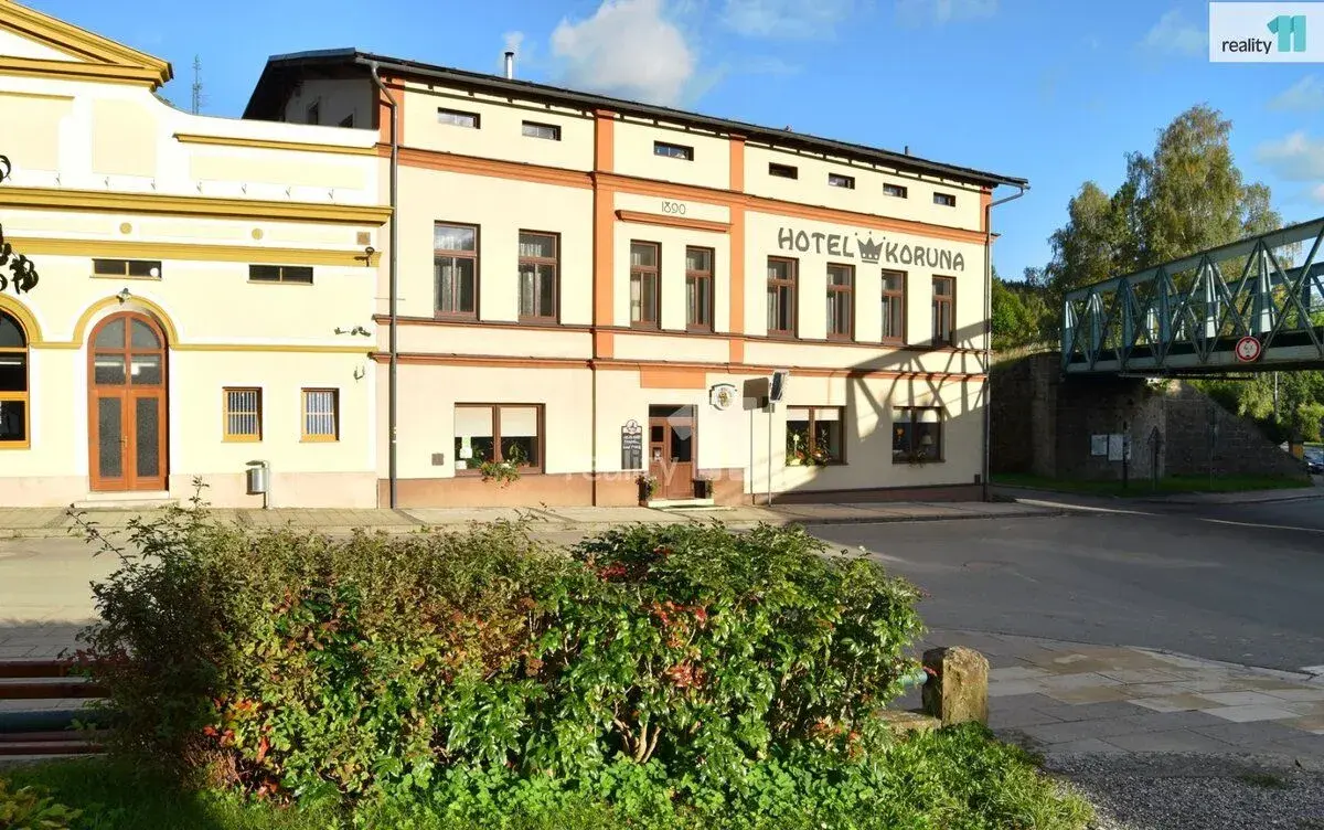 Hotel s restaurací, Teplice nad Metují