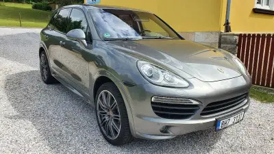 Porsche CAYENNE – 2014