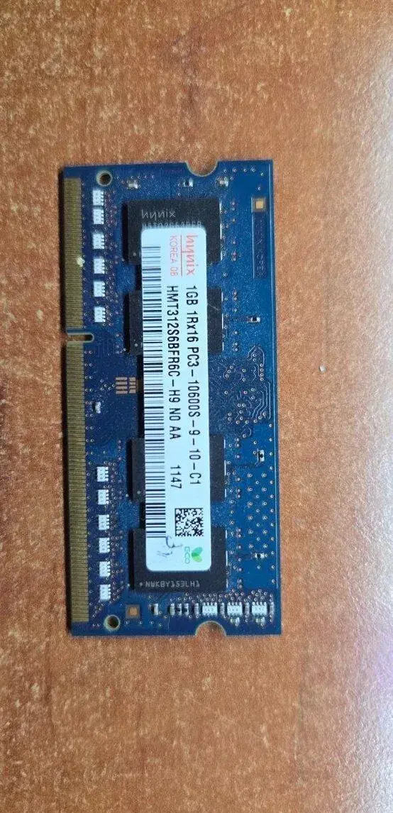Notebook RAM: Kingston 2GB DDR3 + 2× Hynix 1GB (DDR2+DDR3)
