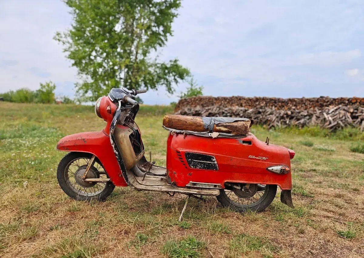Skútr Manet Tatran 125 + 2 motory