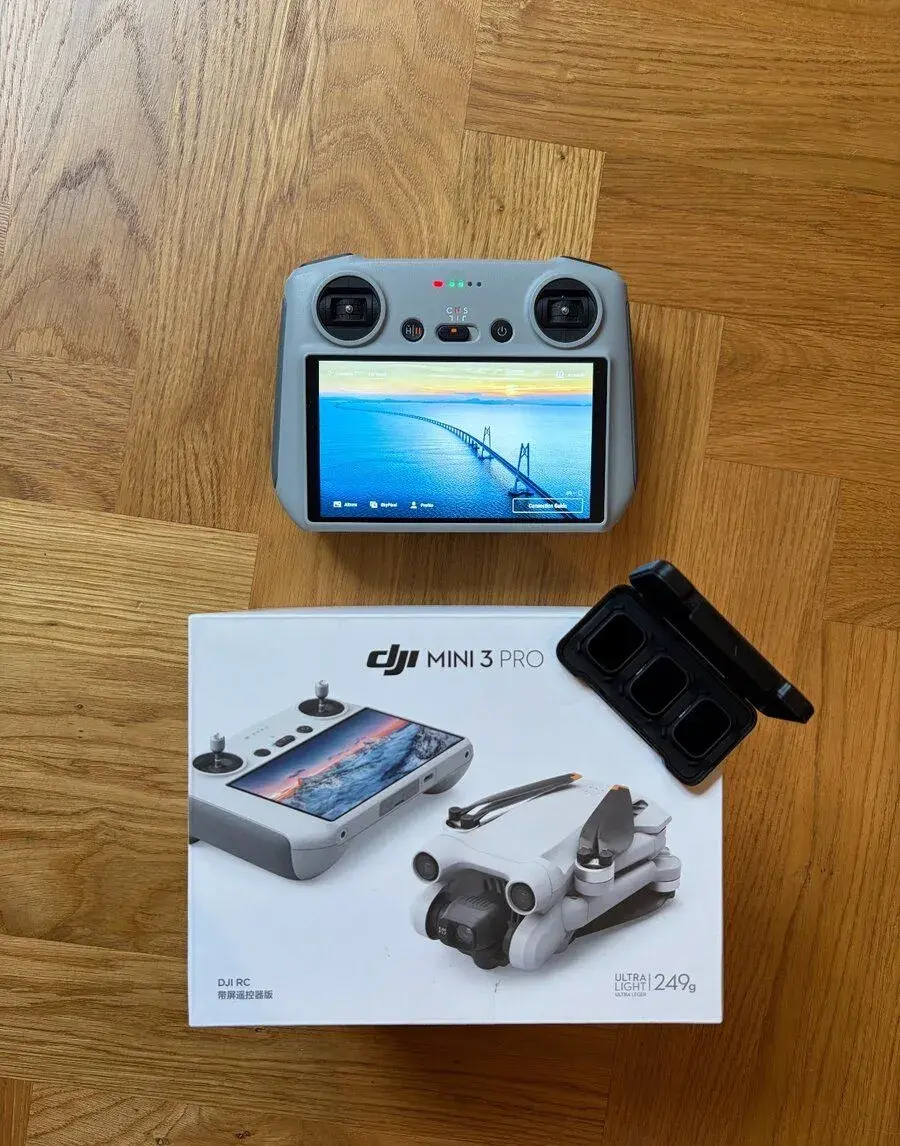 DJI Mini 3 Pro + DJI RC s displejem + 3× ND filtr, nalétáno