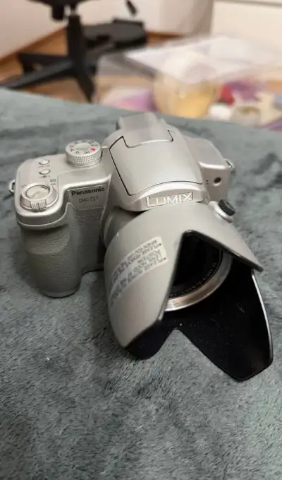 Digitální fotoaparát Panasonic Lumix DMC-FZ7