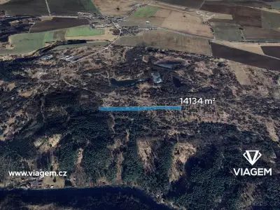 Spekulační - komerční a ostatní 14 134 m², Podíl 33 % o výmě