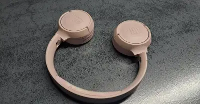 Bluetooth sluchátka JBL TUNE 500BT
