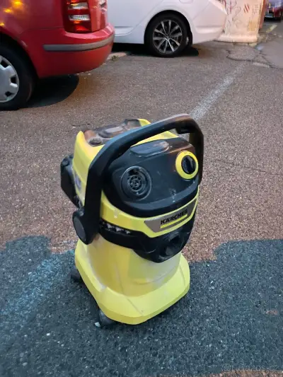 Víceúčelový vysavač karcher