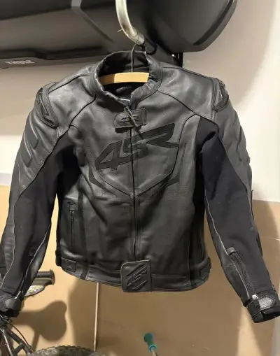 Kožená bunda na motorku 4sr