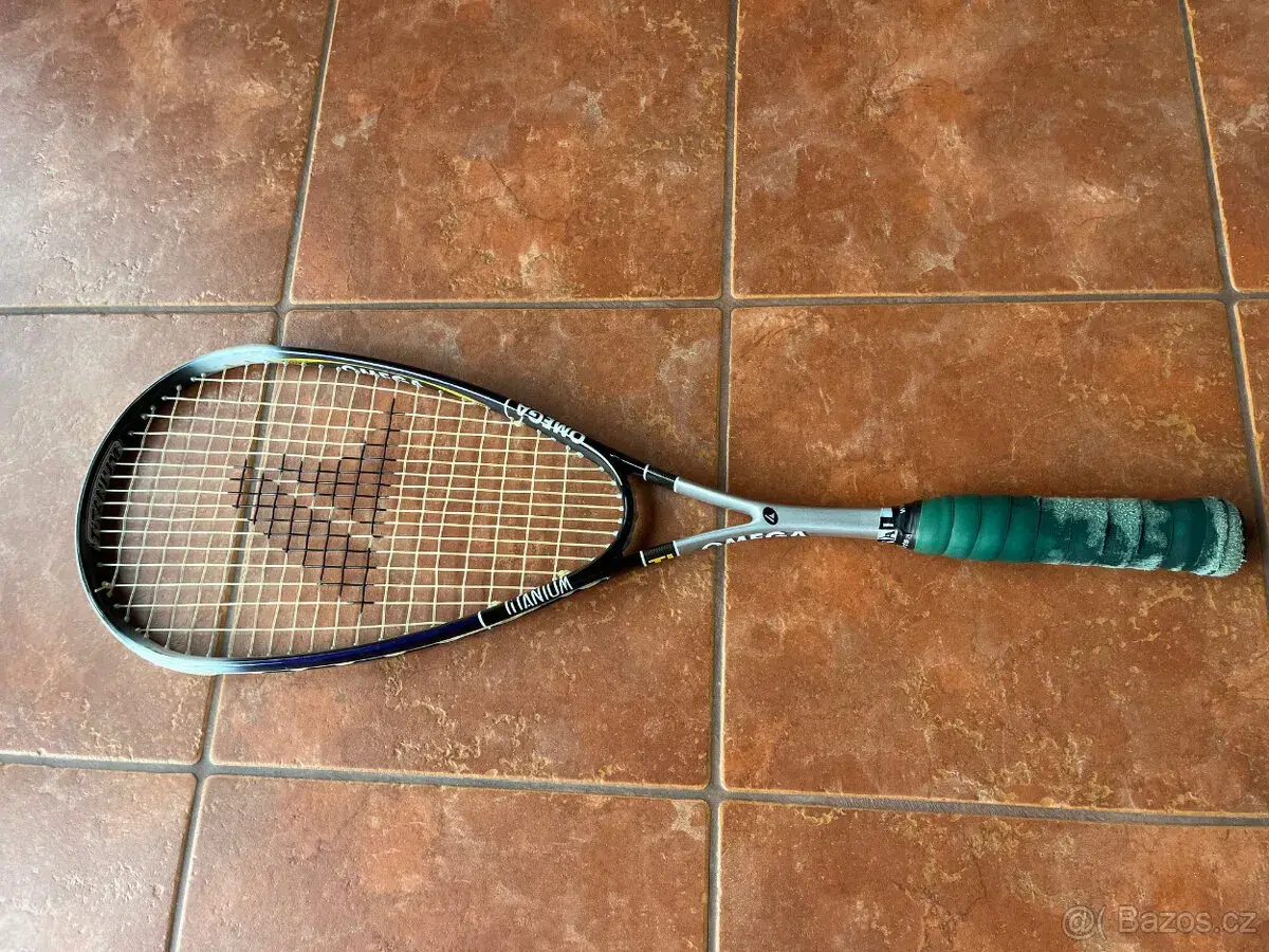 squashová raketu Pro Kennex Omega Titanium