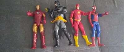 Figurka superhrdina 29cm Spiderman, Batman, Iron man, Flash