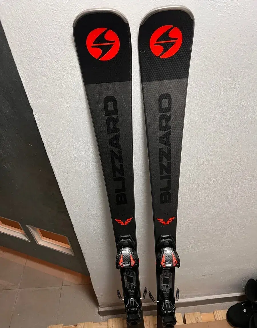 🎿 BLIZZARD PRO LYŽE🎿