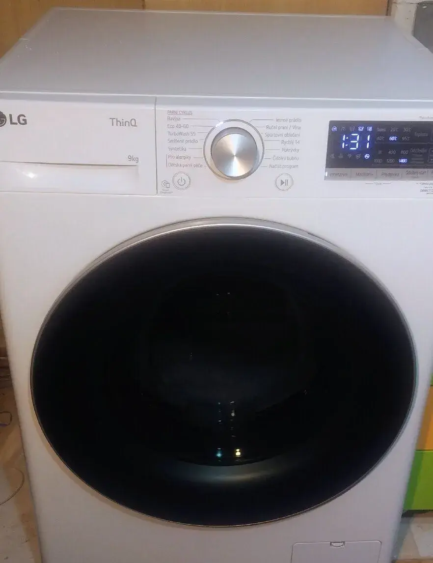 Parní pračka LG 9 kg
