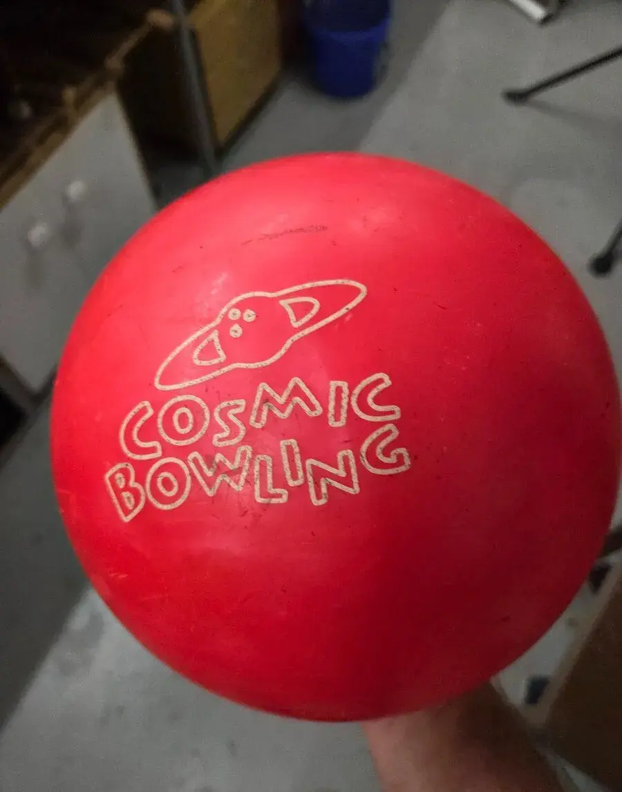 Bowlingovou kouli