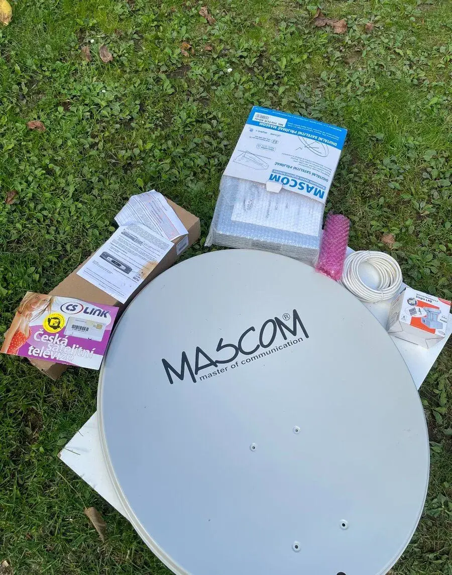 Sat. set - nepoužitý (parabola 80cm+LNB Monoblock+kabeláž)