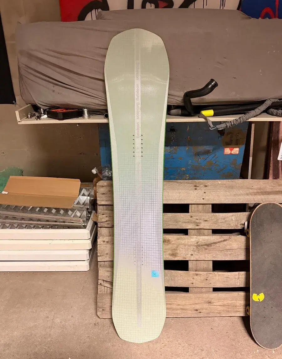 Snowboard BATALEON Turbo 159cm