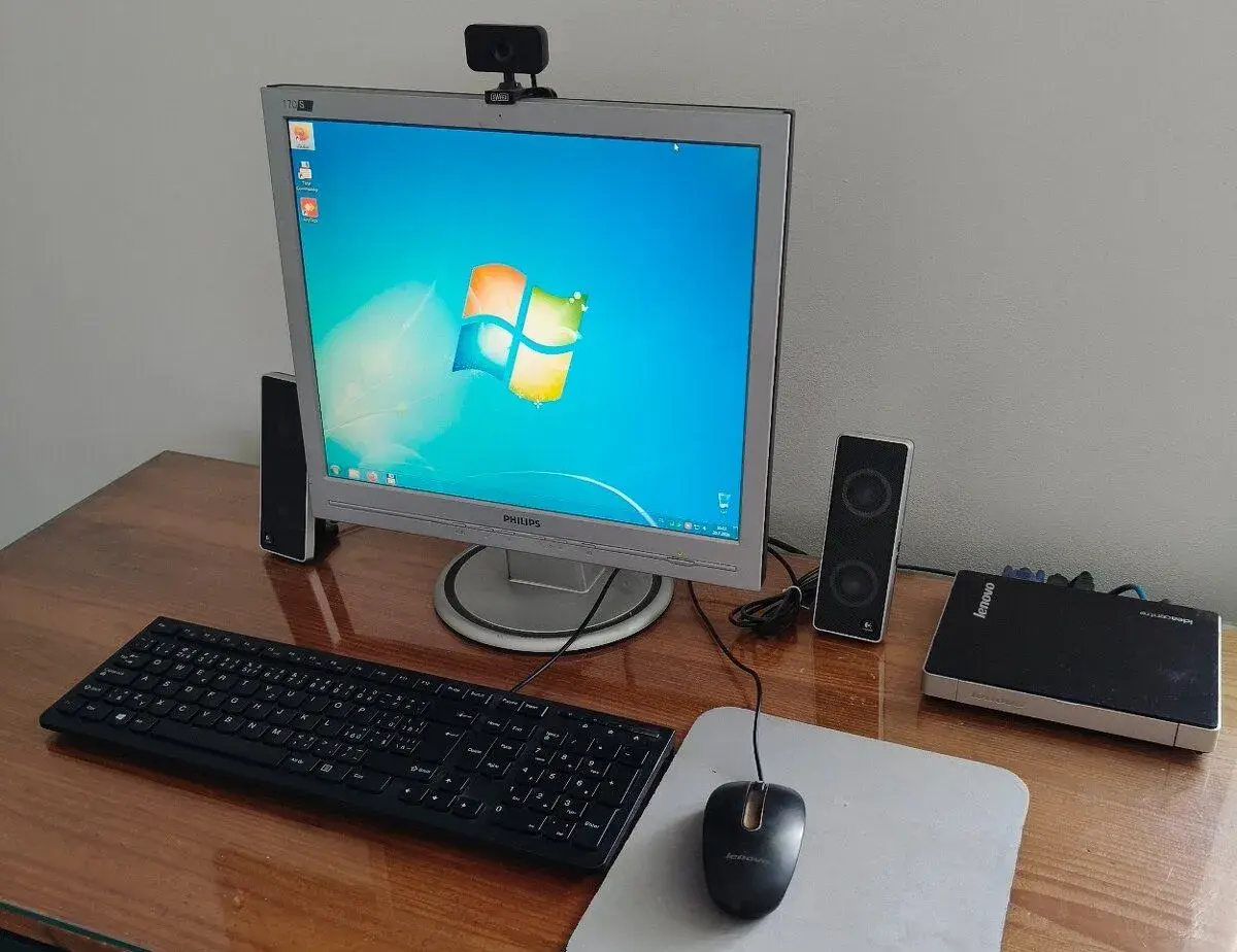 Sestava Lenovo Mini PC, rychlé SSD Patriot, komplet s monito