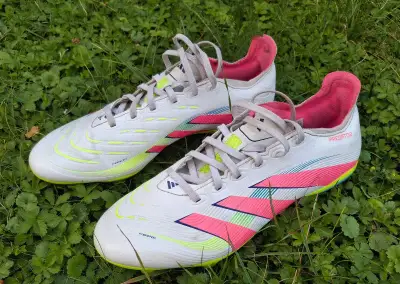 Kopačky Adidas Predator 40 a 2/3