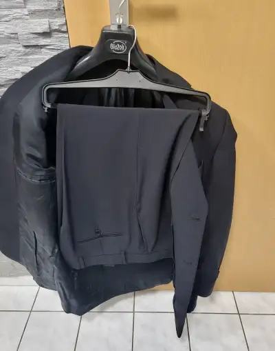 Pánský oblek