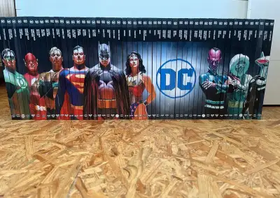 DC Komiksový komplet – 54 kusů