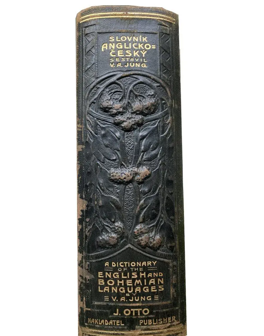 1911 anglicko‑český slovník V. A. Jung, J. Otto Praha