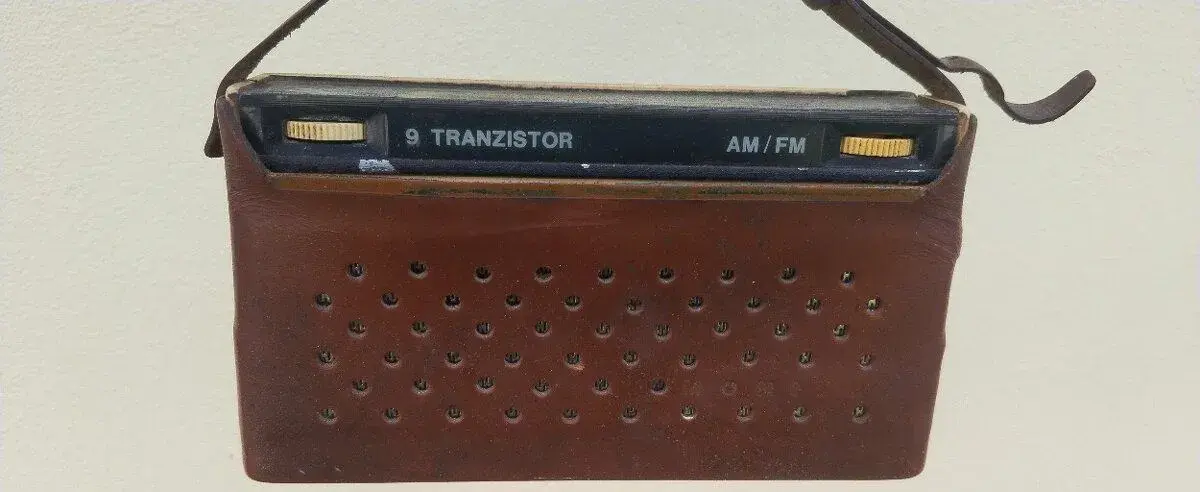 Tranzistorové rádio Monika