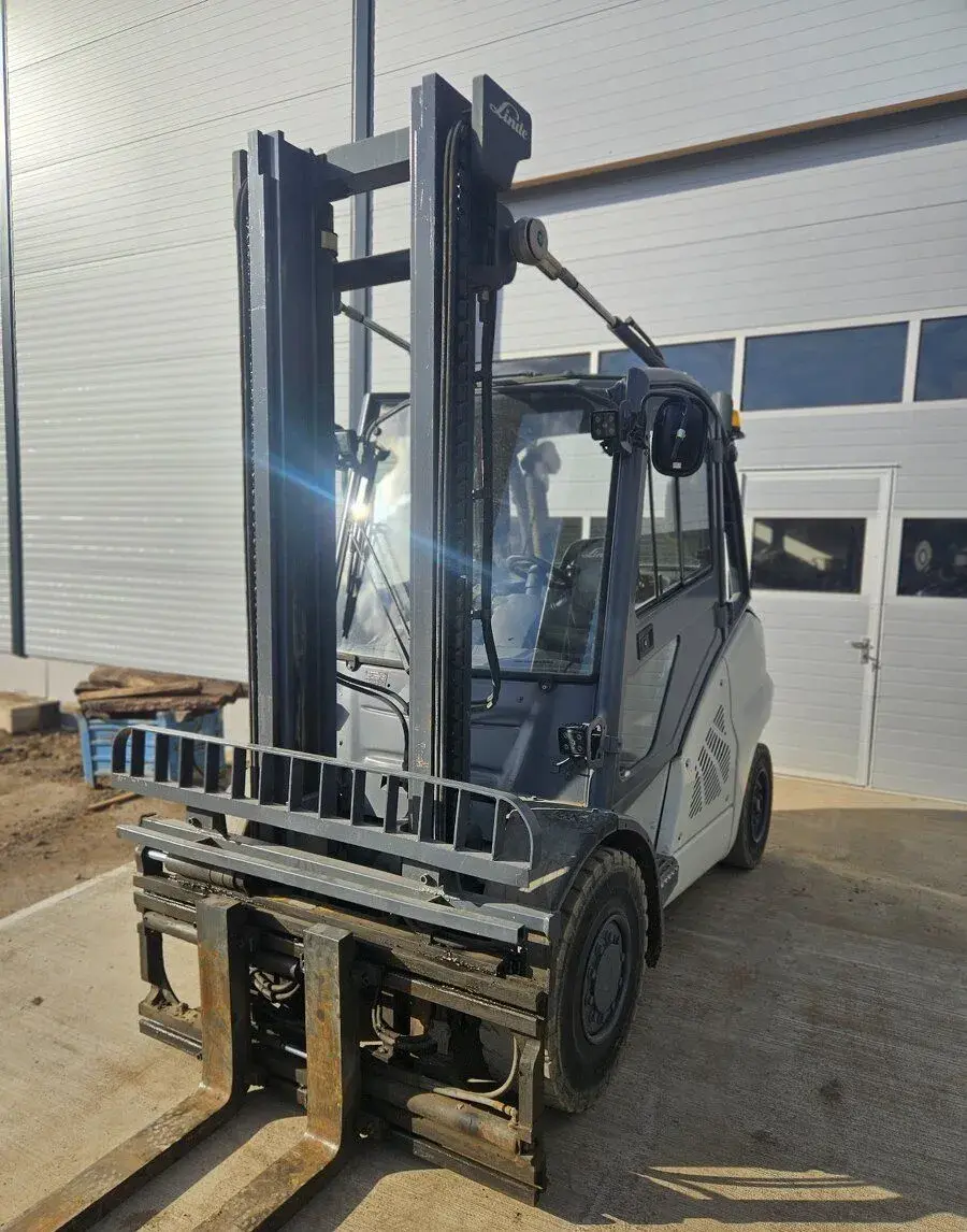 Vysokozdvižný vozík - VZV Linde H50D r.v. 2013