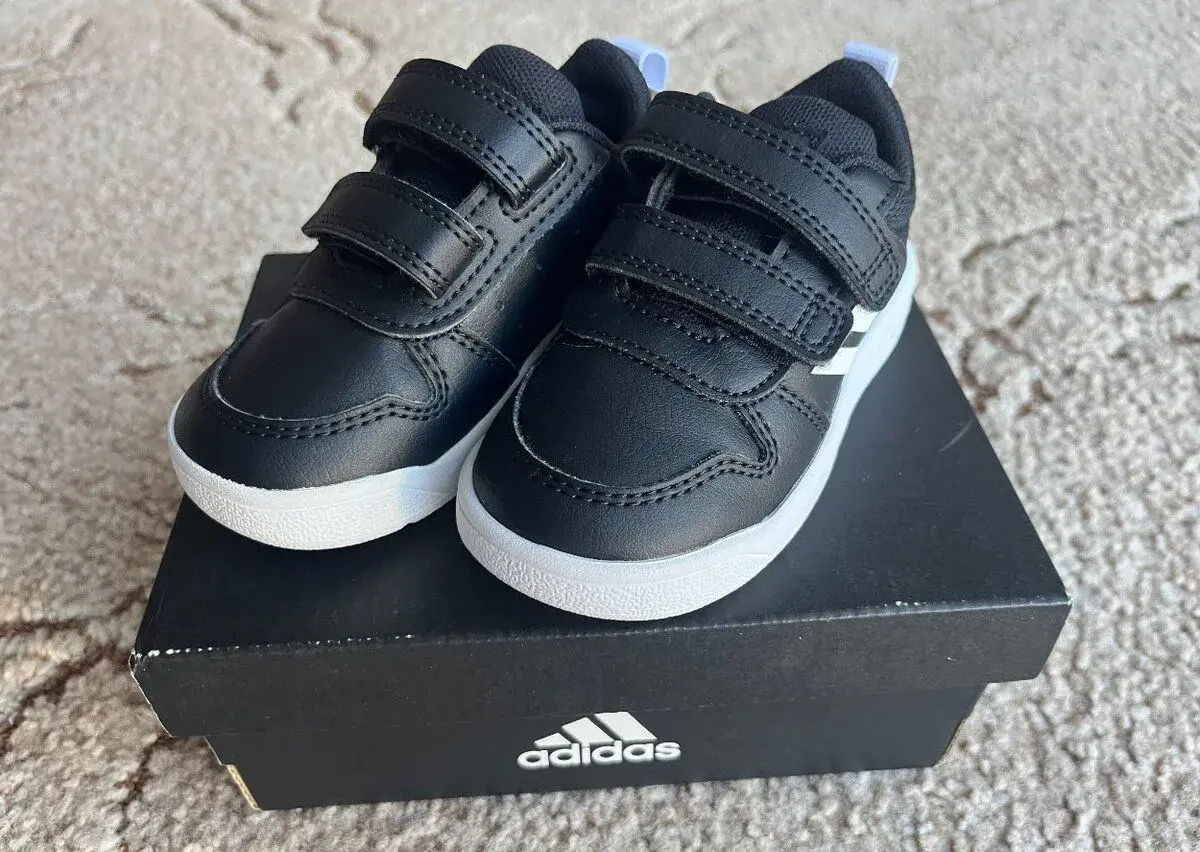 Nové boty Adidas