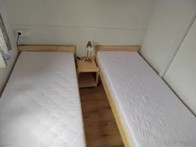 NOVÉ DŘEVĚNÉ BOROVICOVÉ POSTELE - RŮZNÉ ROZMĚRY