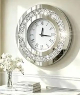 hodiny v glamour stylu