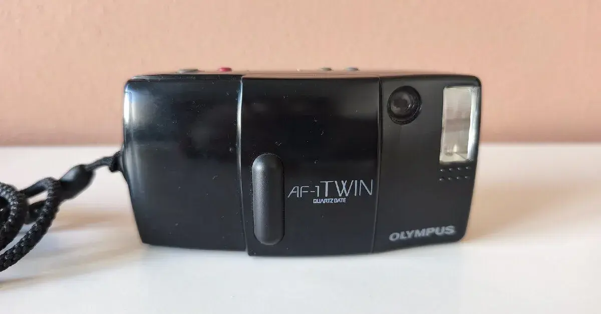 Olympus AF-1 TWIN