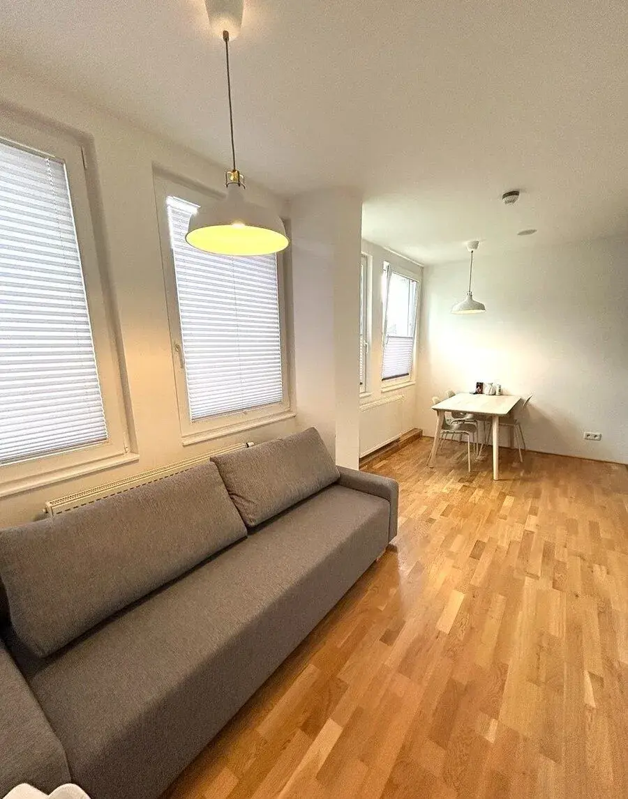 krásný byt 2+KK, 37m2 v ul. Perucká, Praha 2 - Vinohrady