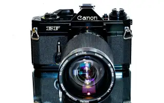 Canon EF + 28-200mm STAV